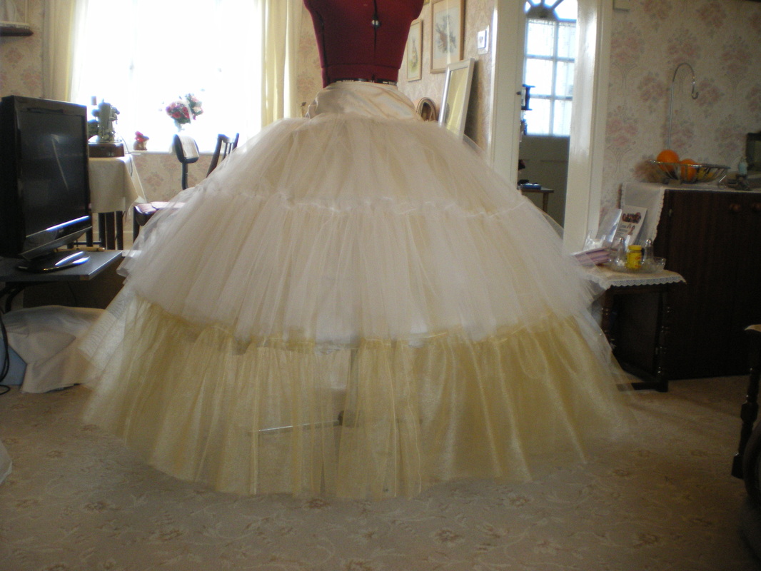 BABYONLINE 6 Hoop Crinoline Black White Long Wedding Petticoat Ball Gown  Dress Underskirt Skirt Half Slips Wedding Accessories - AliExpress